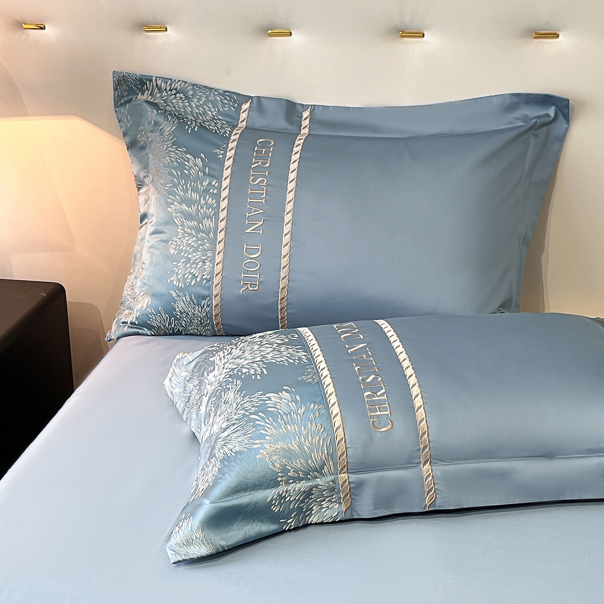 91家纺网 家纺一手货源 找家纺 置顶家纺 2025新款漫芙提花亲肤系列四件套 优尼-宾利蓝