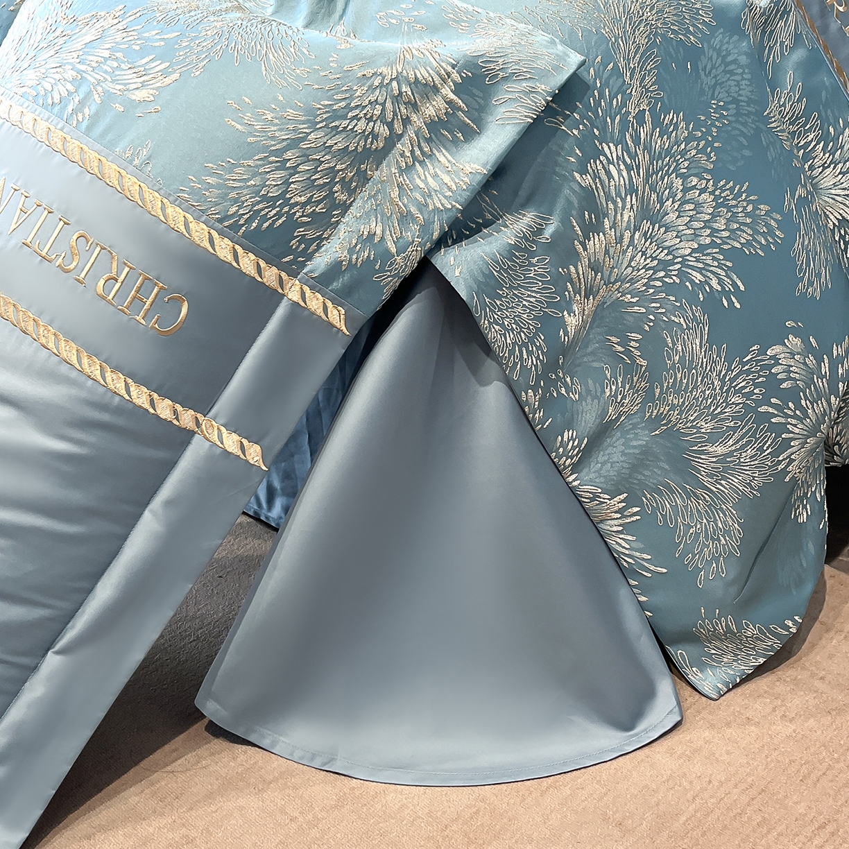 91家纺网 家纺一手货源 找家纺 置顶家纺 2025新款漫芙提花亲肤系列四件套 优尼-宾利蓝