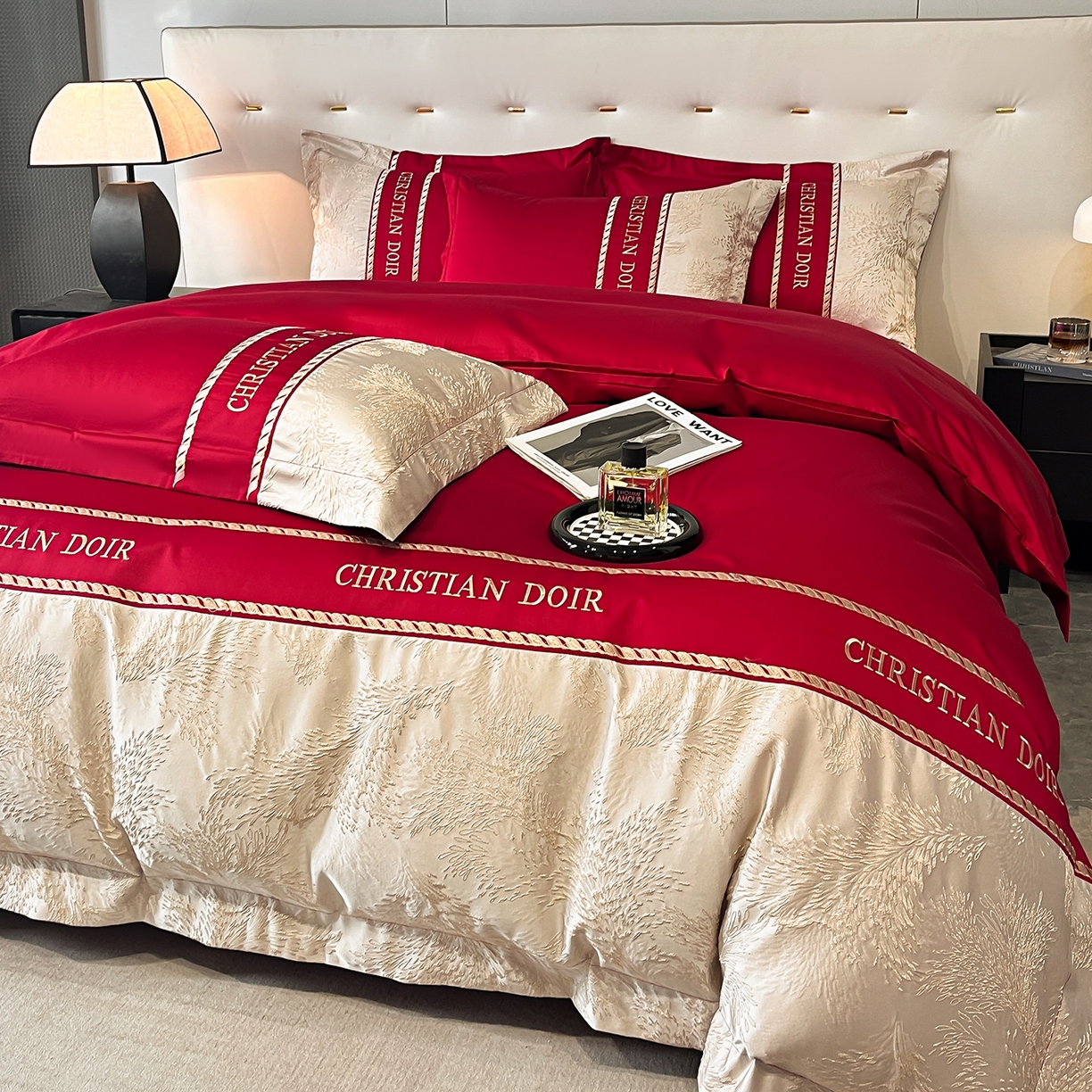 91家纺网 家纺一手货源 找家纺 置顶家纺 2025新款漫芙提花亲肤系列四件套 优尼-大红