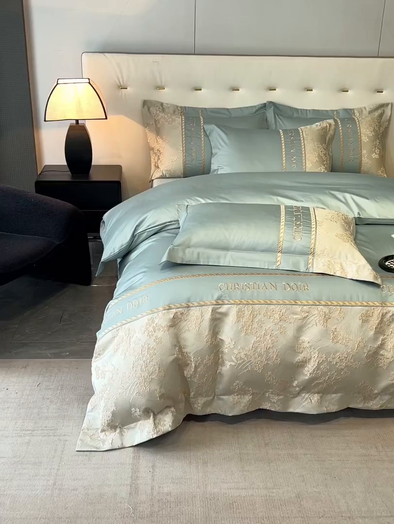 91家纺网 家纺一手货源 找家纺 置顶家纺 2025新款漫芙提花亲肤系列四件套 漫芙-繁星蓝