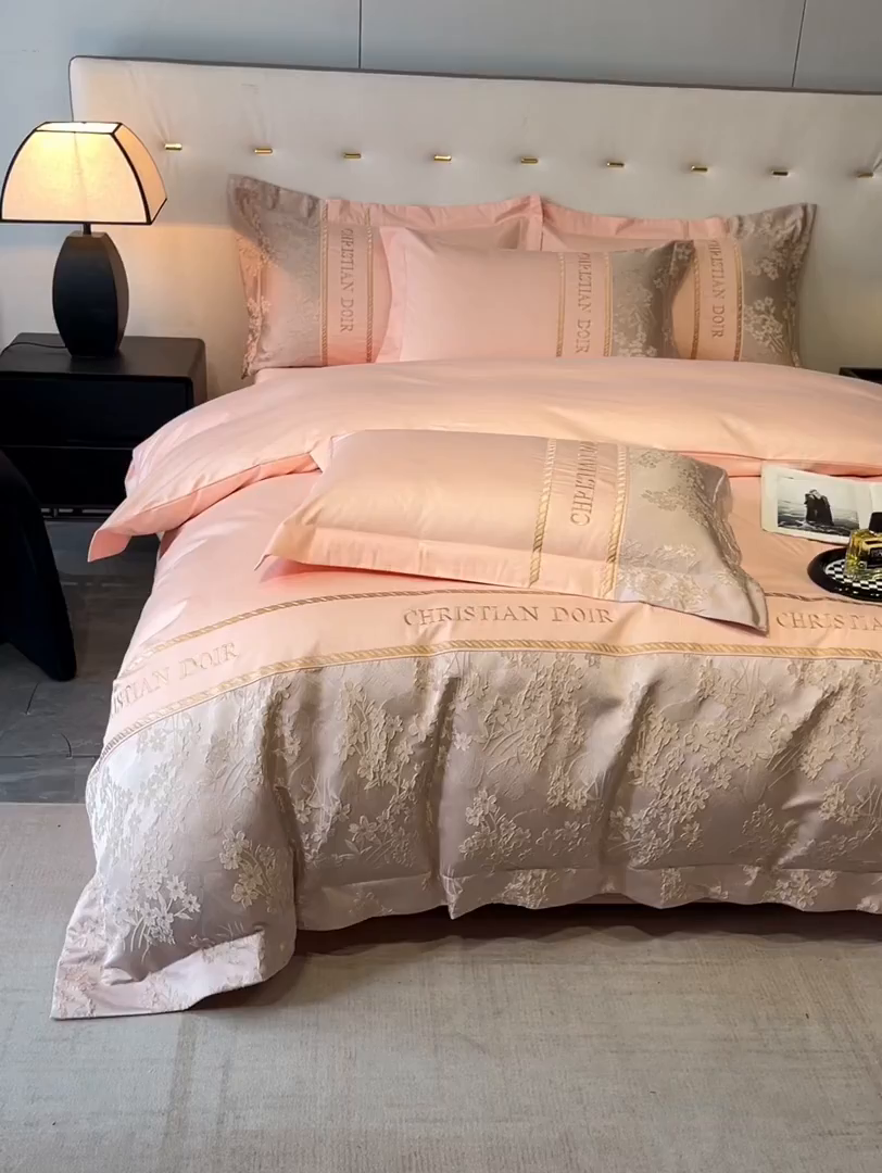 91家纺网 家纺一手货源 找家纺 置顶家纺 2025新款漫芙提花亲肤系列四件套 漫芙-玉粉