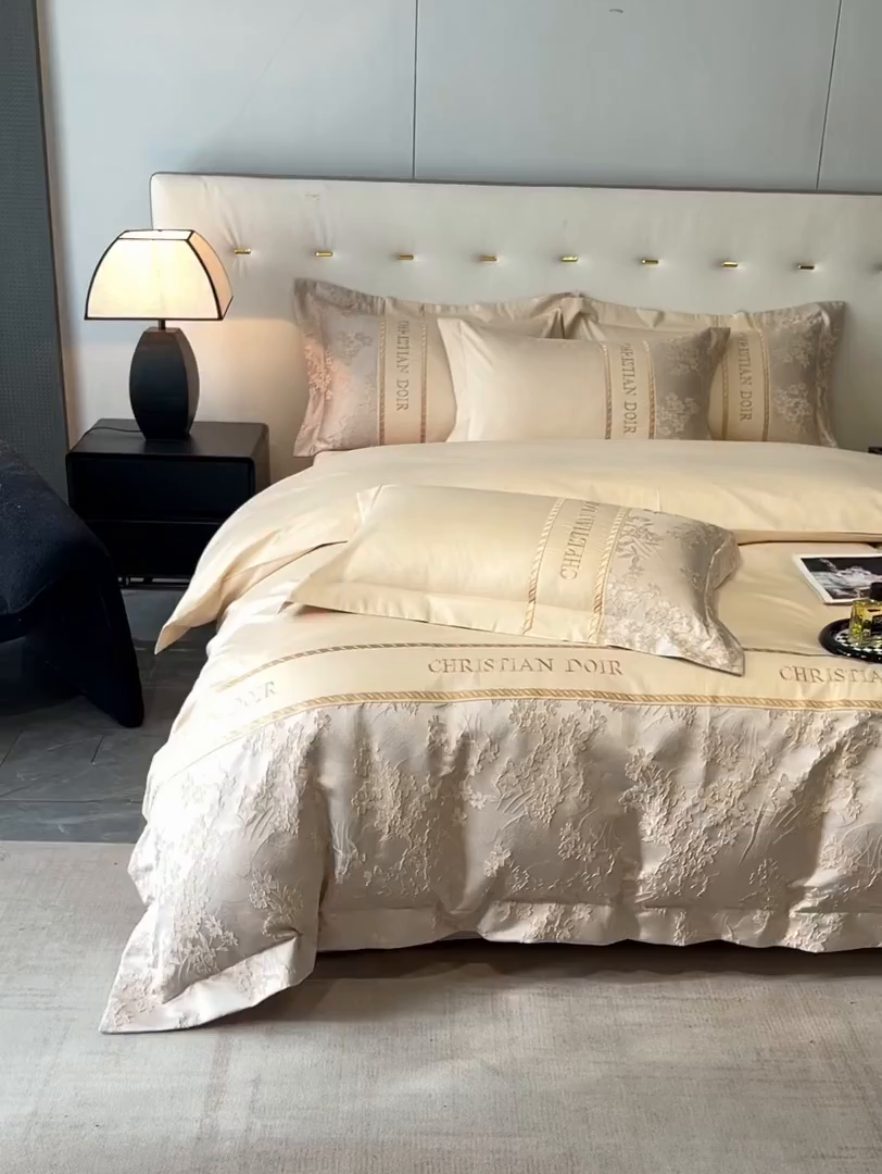 91家纺网 家纺一手货源 找家纺 置顶家纺 2025新款漫芙提花亲肤系列四件套 漫芙-咖色