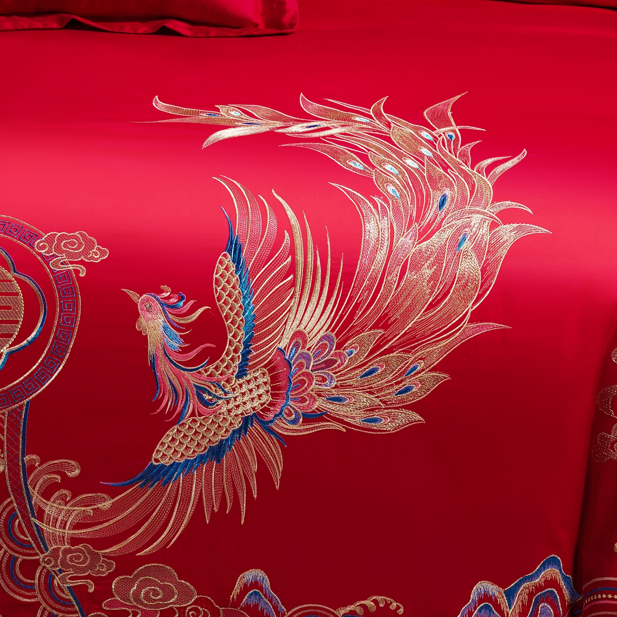 91家纺网 家纺一手货源 找家纺 置顶家纺 2025新款新中式婚庆亲肤刺绣四件套 龙凤大喜-大红