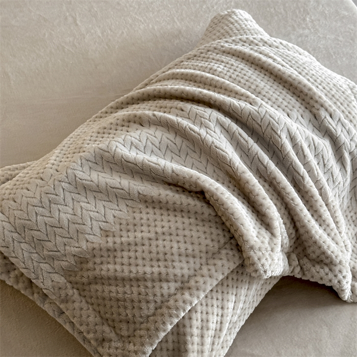 91家纺网 家纺一手货源 找家纺 爱彼家纺 2025冬季新款色织拼色编织提花轻奢牛奶绒四件套-织锦系列 织锦-咖韵