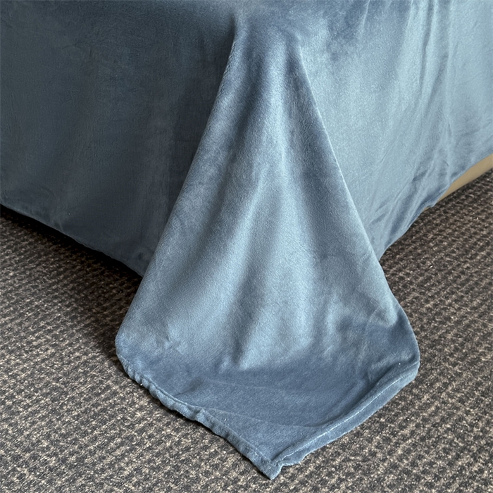 91家纺网 家纺一手货源 找家纺 爱彼家纺 2025冬季新款色织拼色编织提花轻奢牛奶绒四件套-织锦系列 织锦-蓝谧