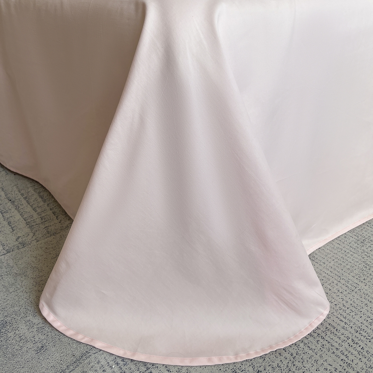 91家纺网 家纺一手货源 找家纺 置顶家纺 2025新款COCO小姐加厚磨毛亲肤四件套 COCO小姐加厚磨毛-玉粉