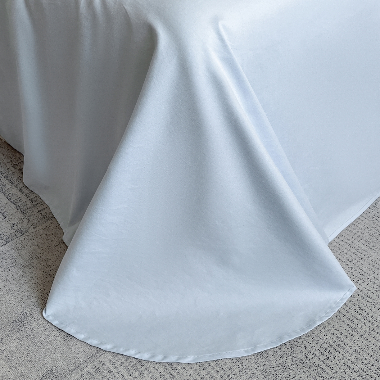 91家纺网 家纺一手货源 找家纺 置顶家纺 2025新款COCO小姐加厚磨毛亲肤四件套 COCO小姐加厚磨毛-浅蓝