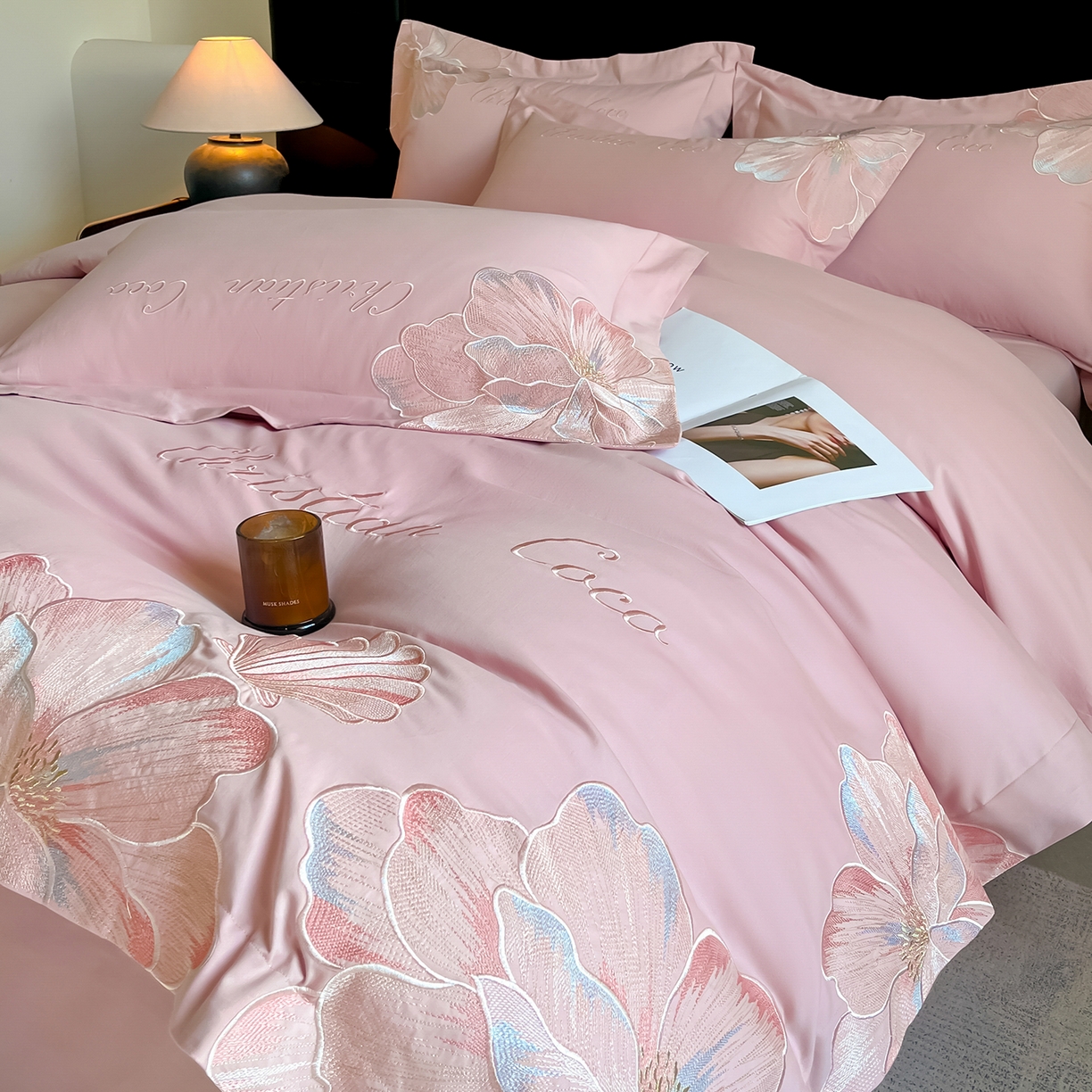 91家纺网 家纺一手货源 找家纺 置顶家纺 2025新款COCO小姐加厚磨毛亲肤四件套 COCO小姐加厚磨毛-浅豆沙