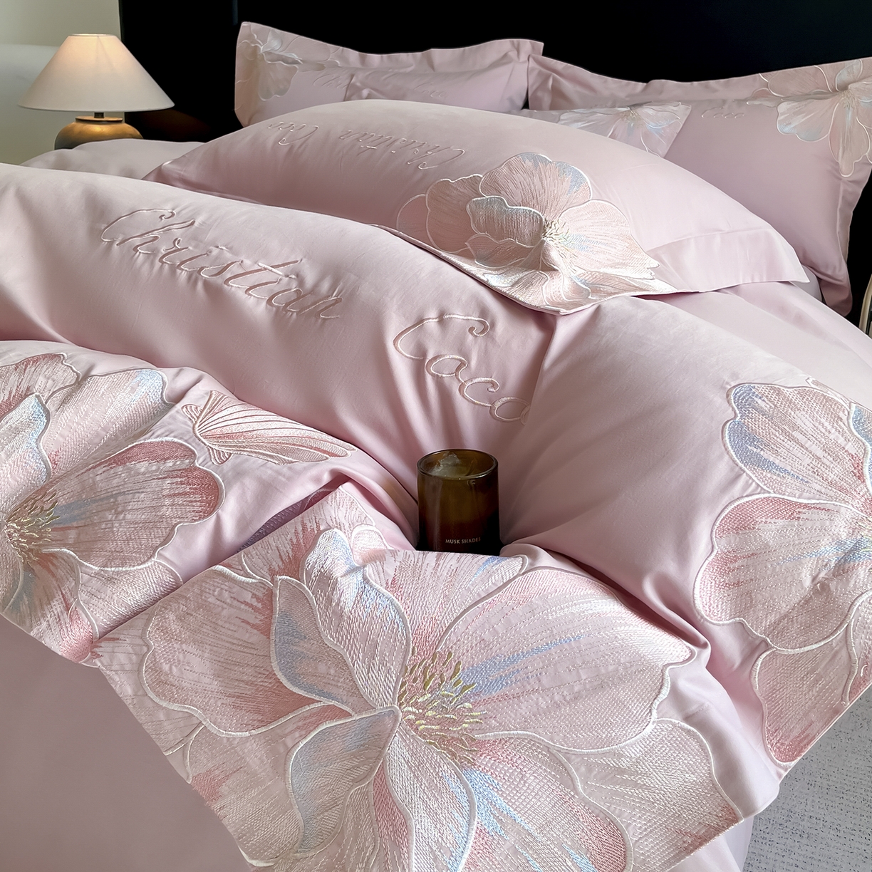 91家纺网 家纺一手货源 找家纺 置顶家纺 2025新款COCO小姐加厚磨毛亲肤四件套 COCO小姐加厚磨毛-浅豆沙