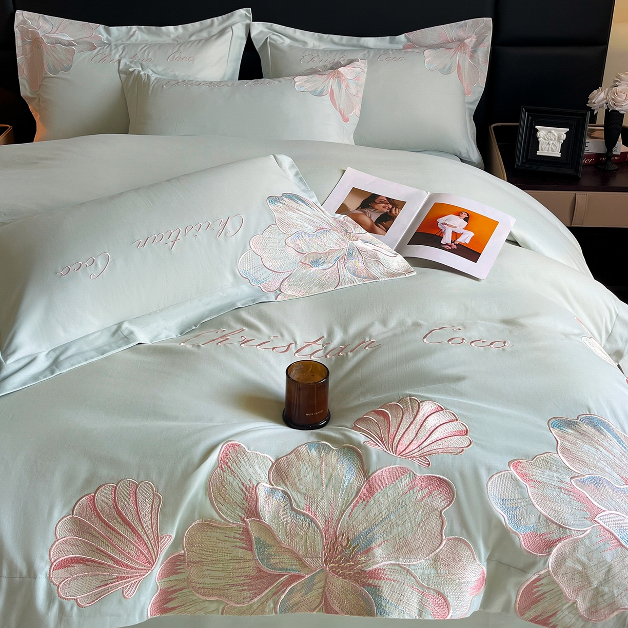 91家纺网 家纺一手货源 找家纺 置顶家纺 2025新款COCO小姐加厚磨毛亲肤四件套 COCO小姐加厚磨毛-繁星蓝