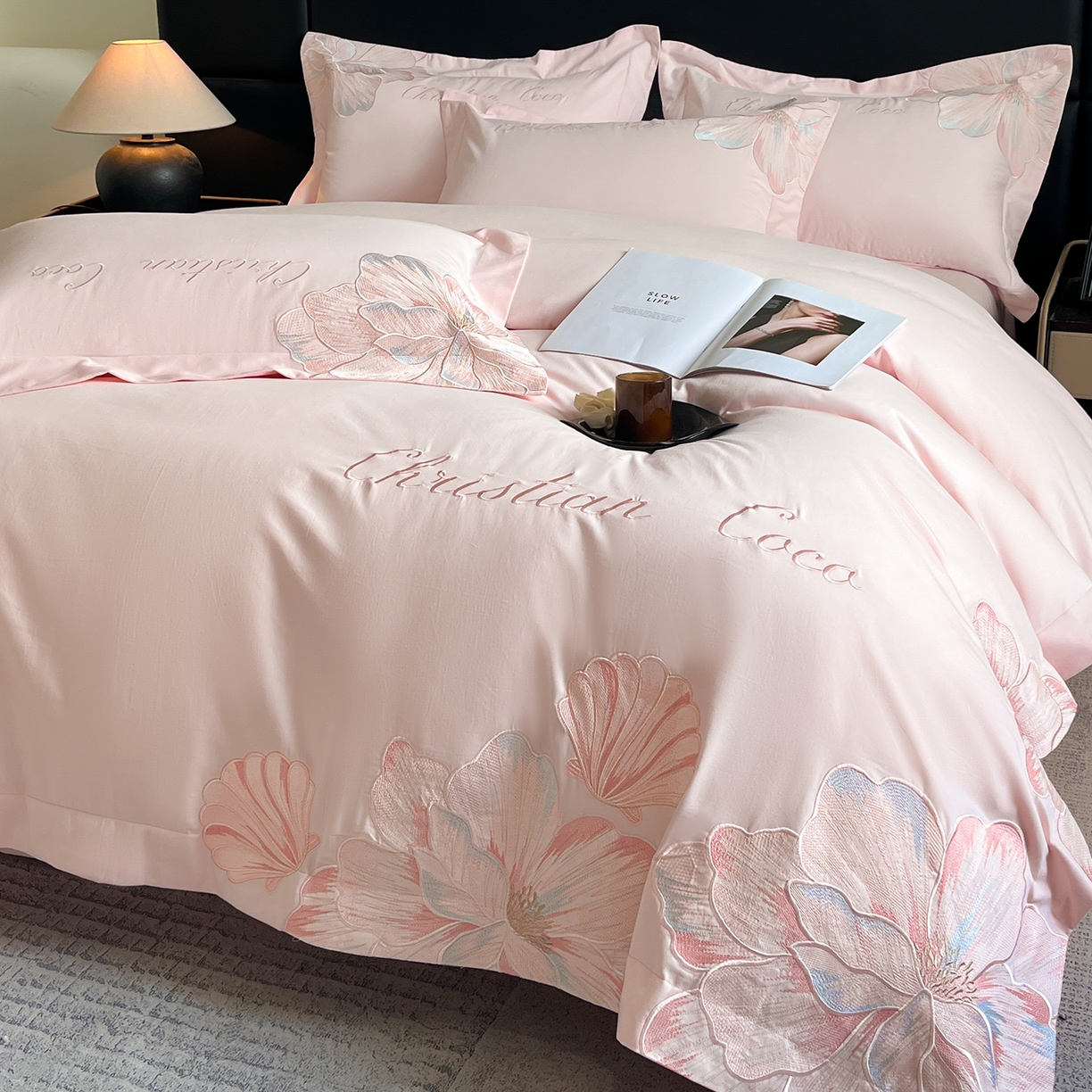 91家纺网 家纺一手货源 找家纺 置顶家纺 2025新款COCO小姐加厚磨毛亲肤四件套 COCO小姐加厚磨毛-玉粉