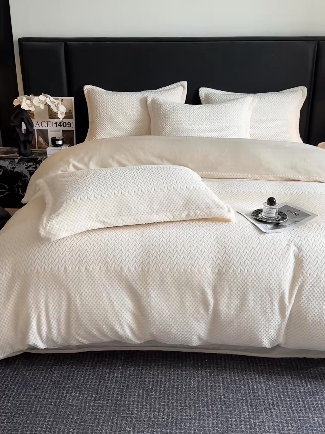 91家纺网 家纺一手货源 找家纺 （总）爱彼家纺 2025冬季新款色织拼色编织提花轻奢牛奶绒四件套-织锦系列