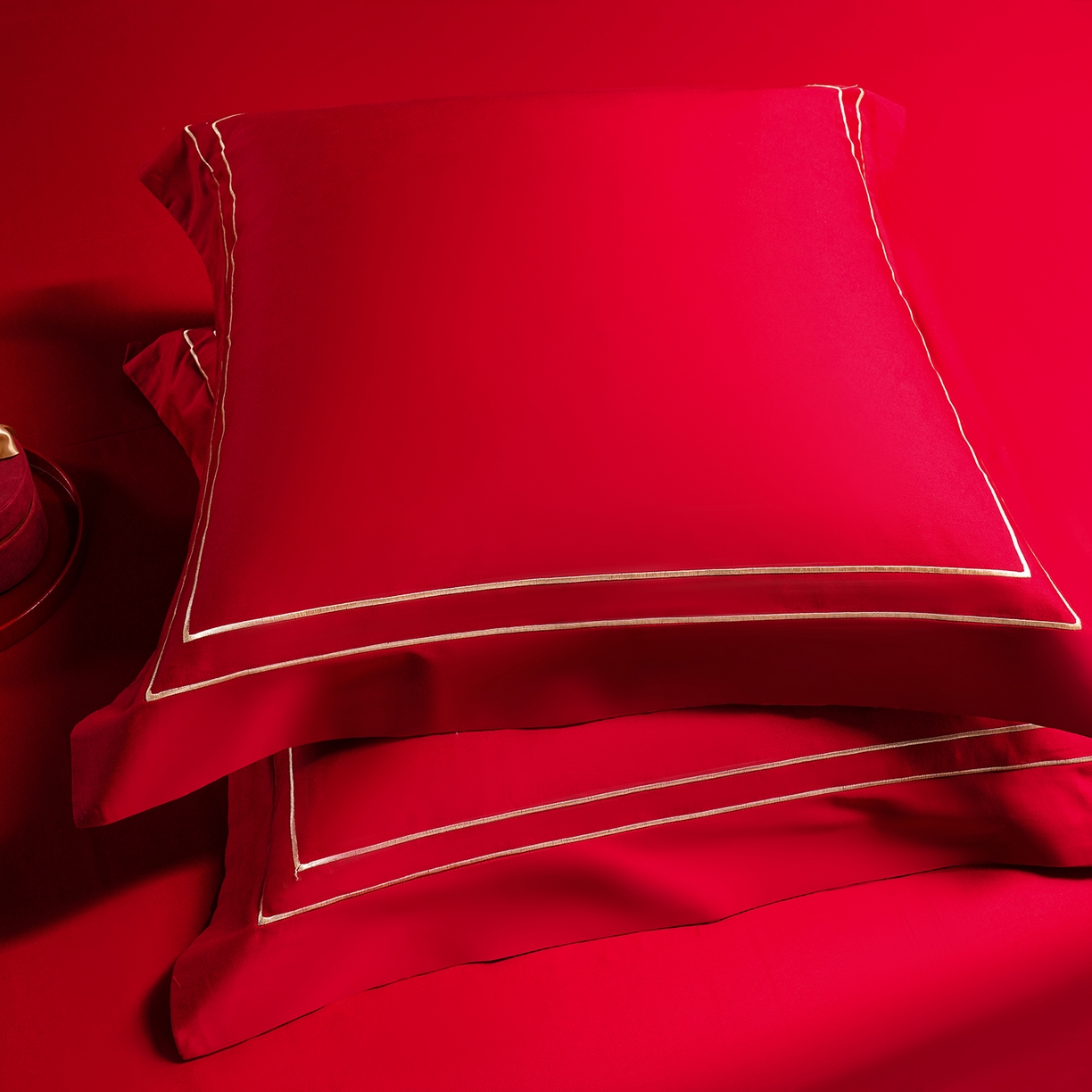 91家纺网 家纺一手货源 找家纺 置顶家纺 2025新款新中式婚庆亲肤刺绣四件套 龙腾凤悦-大红