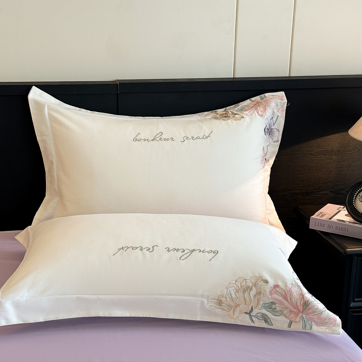 91家纺网 家纺一手货源 找家纺 置顶家纺 2025秋冬新款加厚全棉磨毛四件套-秘密花园 秘密花园-奶白+香芋紫