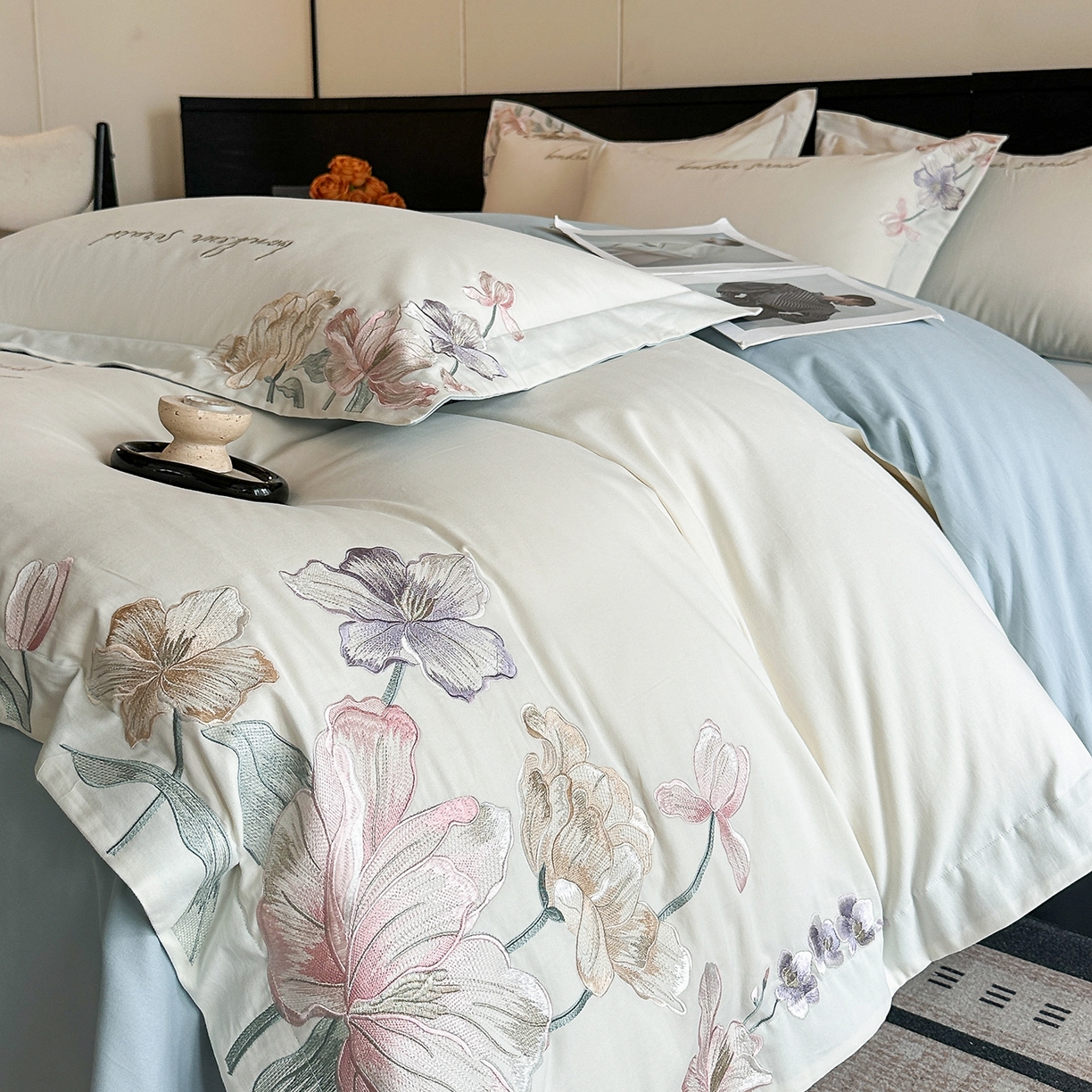 91家纺网 家纺一手货源 找家纺 置顶家纺 2025秋冬新款加厚全棉磨毛四件套-秘密花园 秘密花园-奶白+蓝