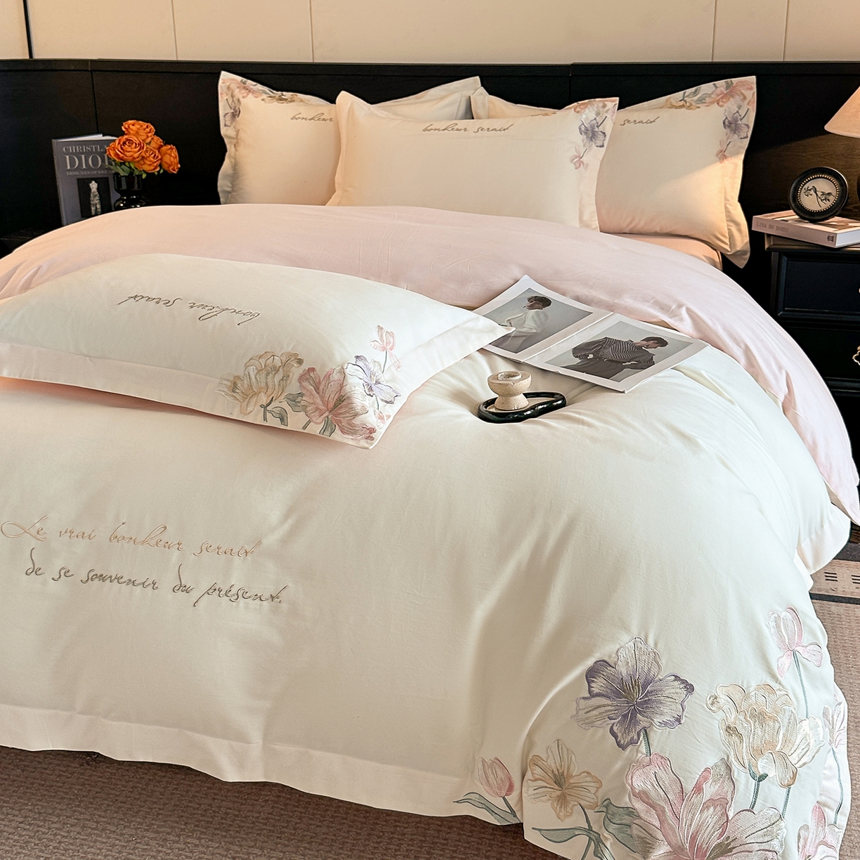 91家纺网 家纺一手货源 找家纺 置顶家纺 2025秋冬新款加厚全棉磨毛四件套-秘密花园 秘密花园-奶白+粉