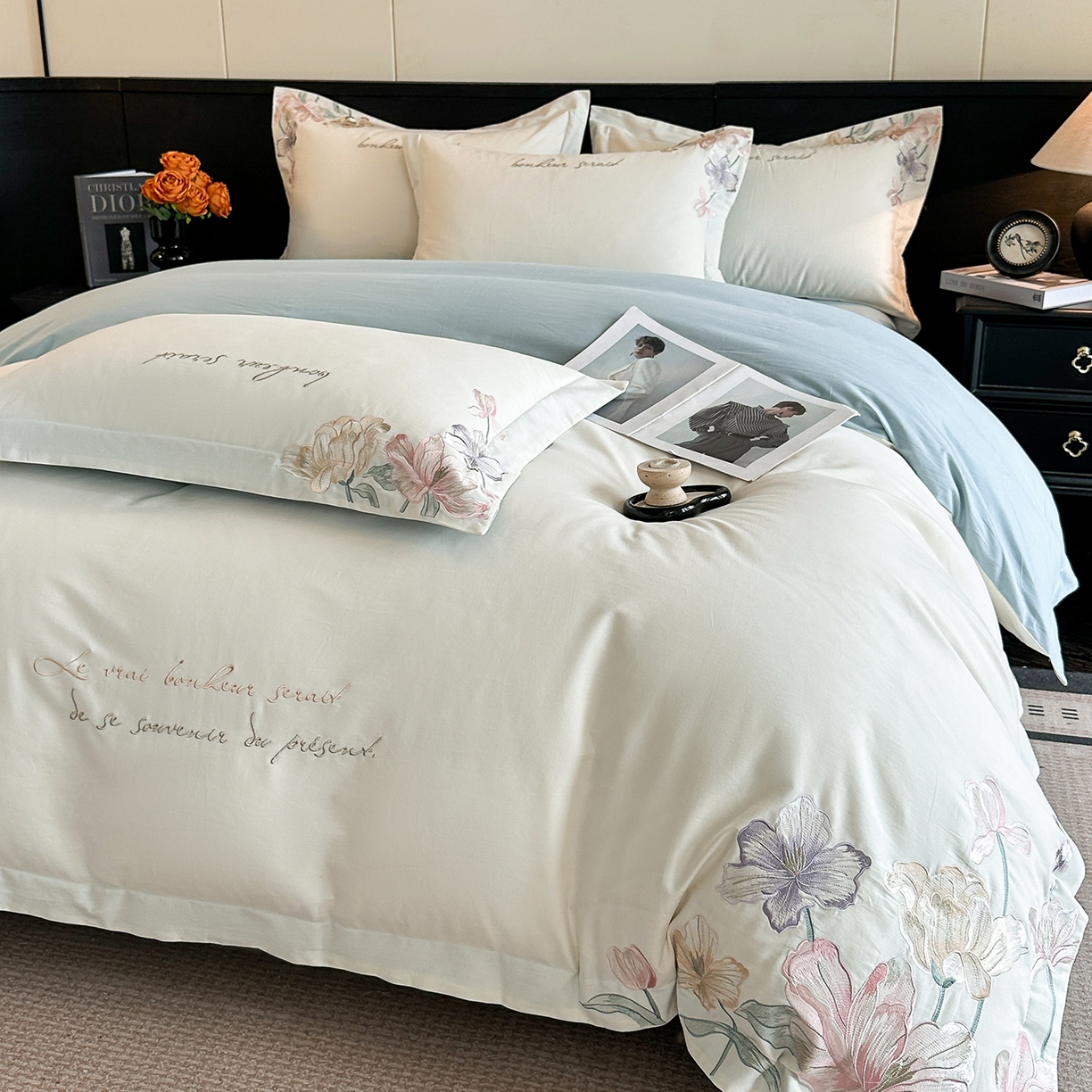 91家纺网 家纺一手货源 找家纺 置顶家纺 2025秋冬新款加厚全棉磨毛四件套-秘密花园 秘密花园-奶白+蓝