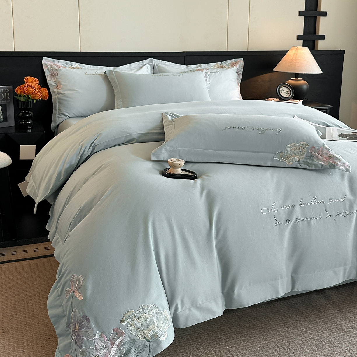 91家纺网 家纺一手货源 找家纺 置顶家纺 2025秋冬新款加厚全棉磨毛四件套-秘密花园 秘密花园-繁星蓝