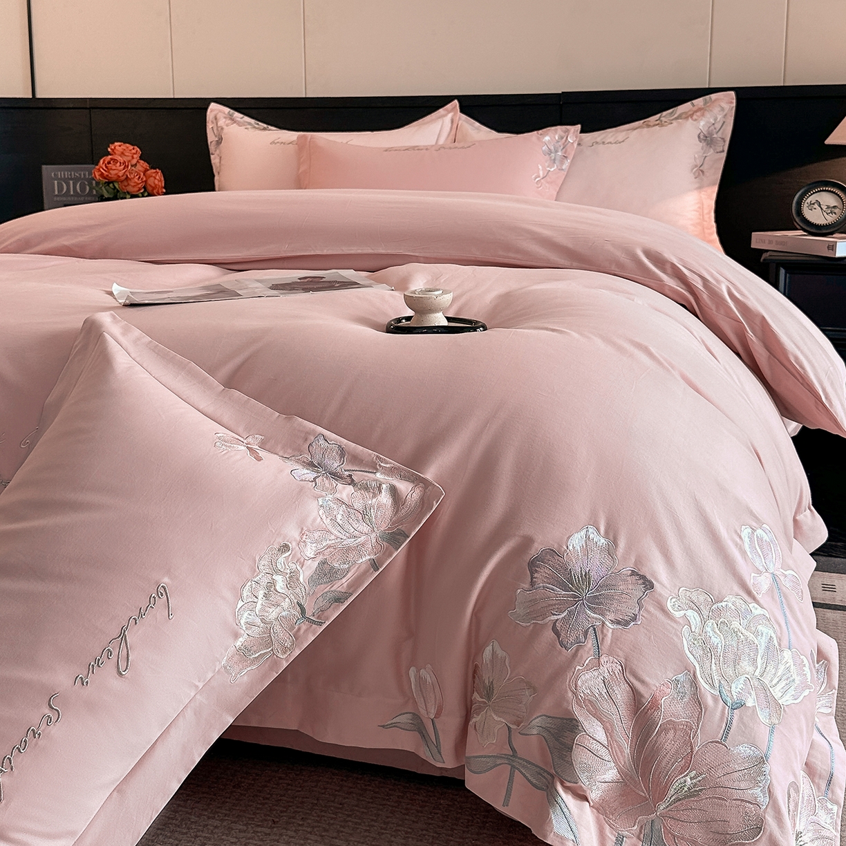 91家纺网 家纺一手货源 找家纺 置顶家纺 2025秋冬新款加厚全棉磨毛四件套-秘密花园 秘密花园-浅豆沙