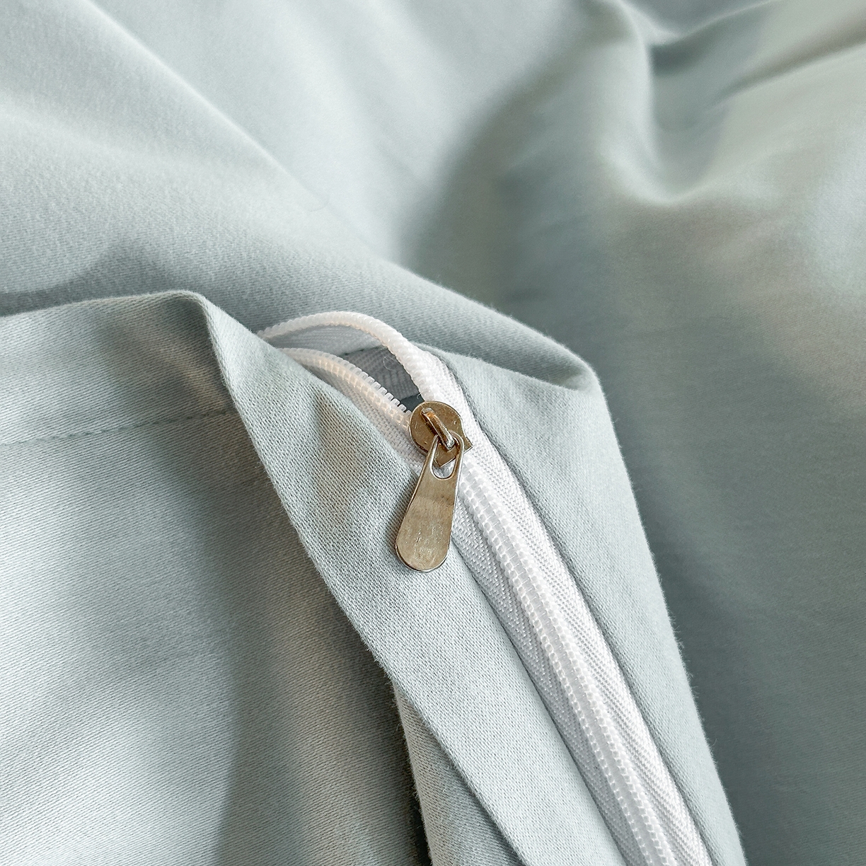 91家纺网 家纺一手货源 找家纺 置顶家纺 2025秋冬新款加厚全棉磨毛四件套-秘密花园 秘密花园-繁星蓝