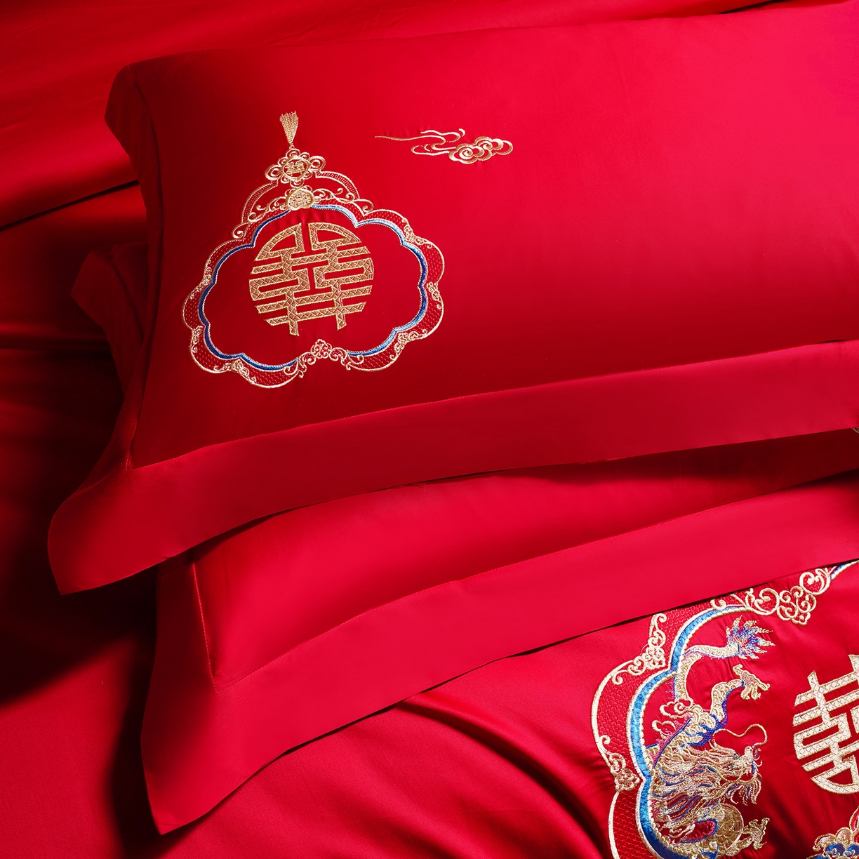 91家纺网 家纺一手货源 找家纺 置顶家纺 2025新款新中式婚庆亲肤刺绣四件套 龙章凤姿-大红