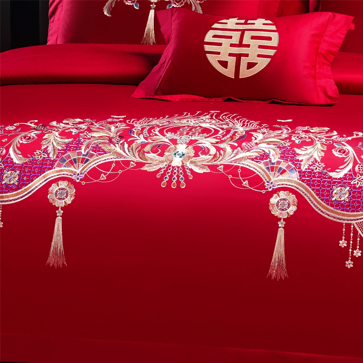 91家纺网 家纺一手货源 找家纺 置顶家纺 2025新款新中式婚庆亲肤刺绣四件套 天作之合-大红