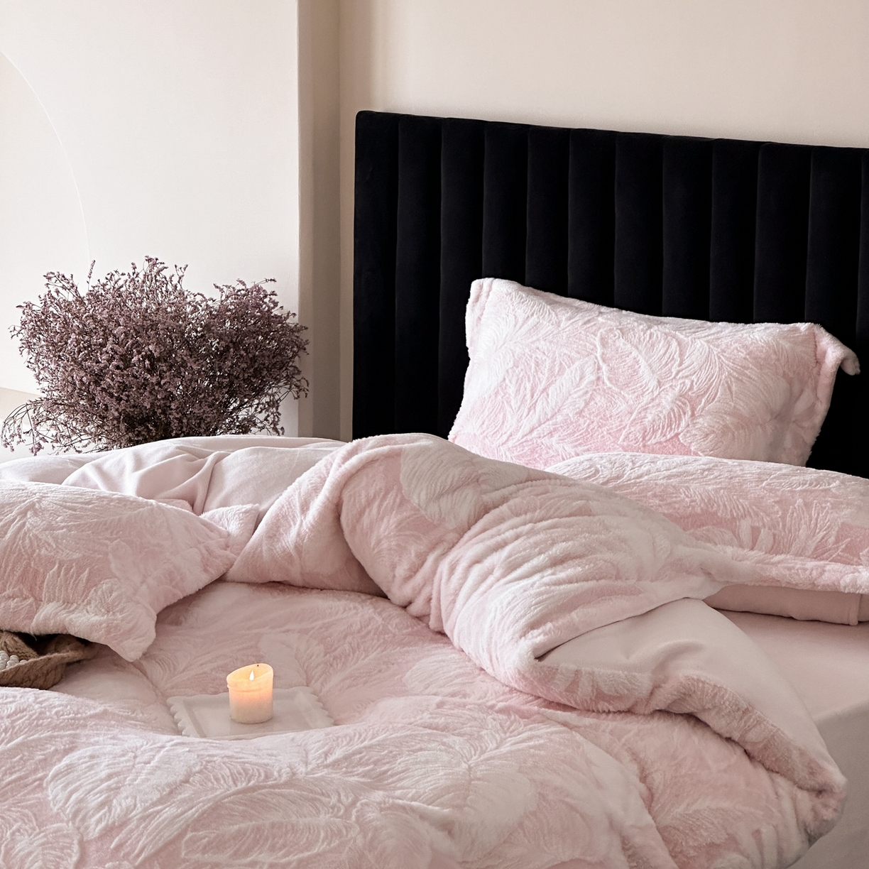 91家纺网 家纺一手货源 找家纺 MIU缪家居 2025新款A版兔毛B版牛奶绒四件套-挪威森林 挪威森林-嫣粉