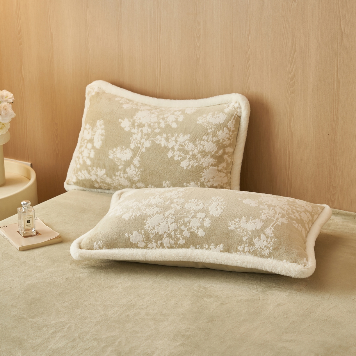 91家纺网 家纺一手货源 找家纺 晨曦家纺 2025新款兔毛包边雕花琅花牛奶绒四件套复古高级感轻奢 梦香