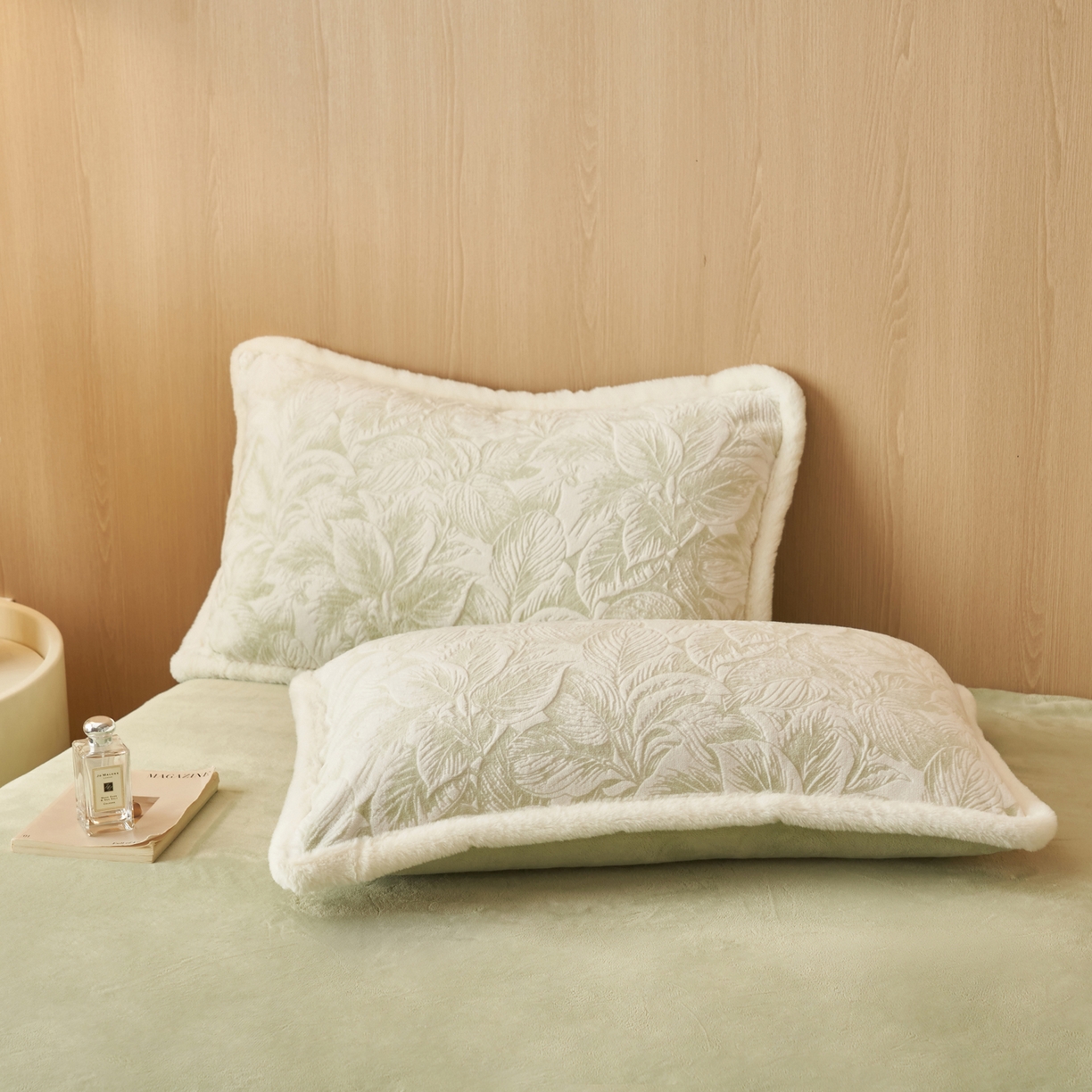 91家纺网 家纺一手货源 找家纺 晨曦家纺 2025新款兔毛包边雕花琅花牛奶绒四件套复古高级感轻奢 塔莎的花园