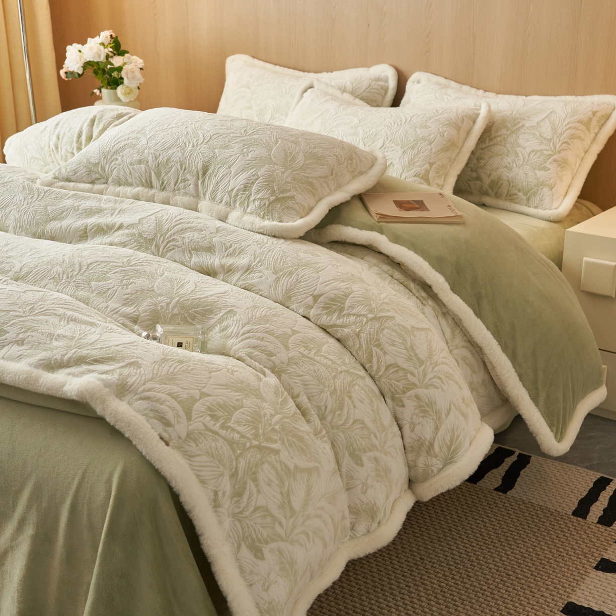 91家纺网 家纺一手货源 找家纺 晨曦家纺 2025新款兔毛包边雕花琅花牛奶绒四件套复古高级感轻奢 塔莎的花园