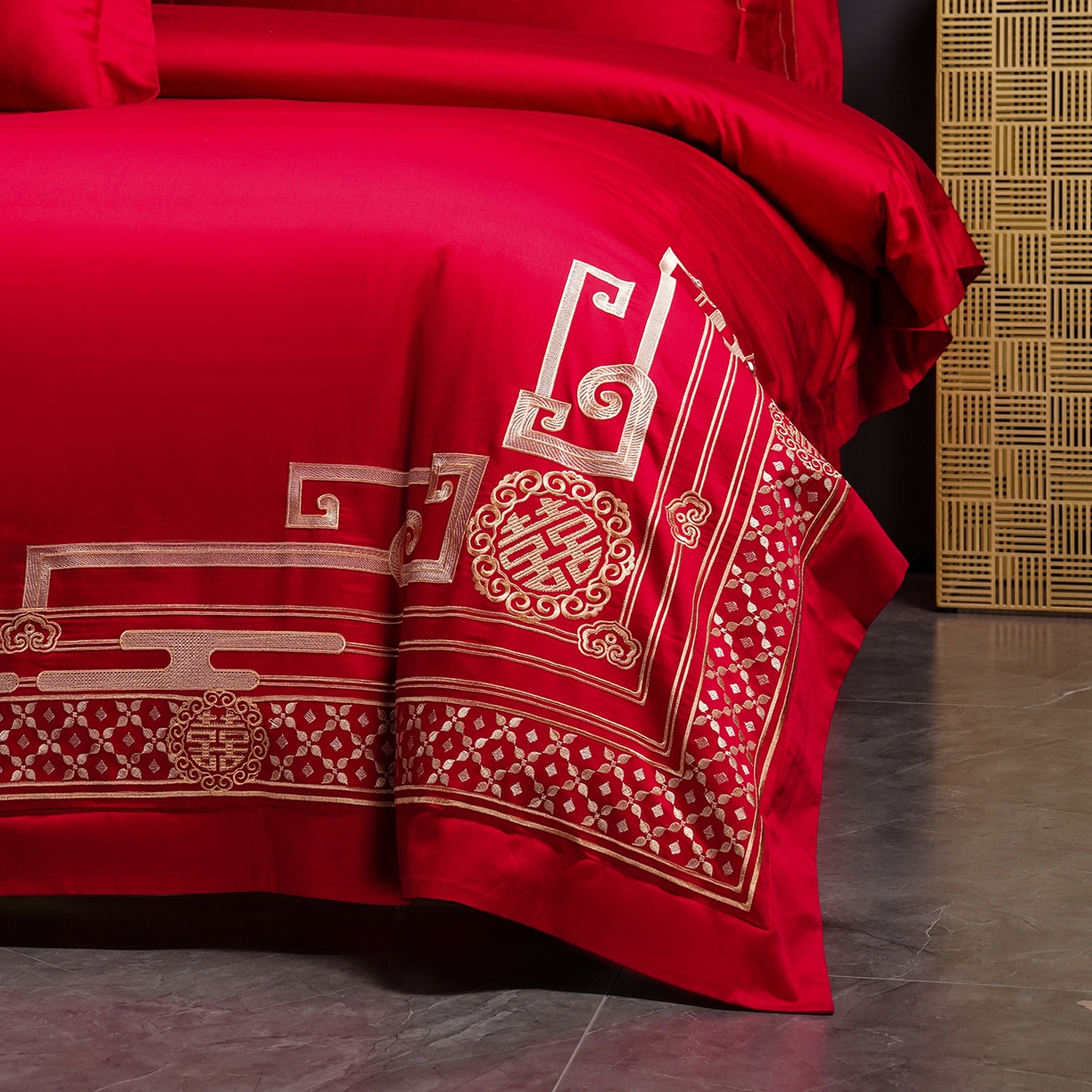 91家纺网 家纺一手货源 找家纺 置顶家纺 2025新款新中式婚庆亲肤刺绣四件套 禧结良缘-大红