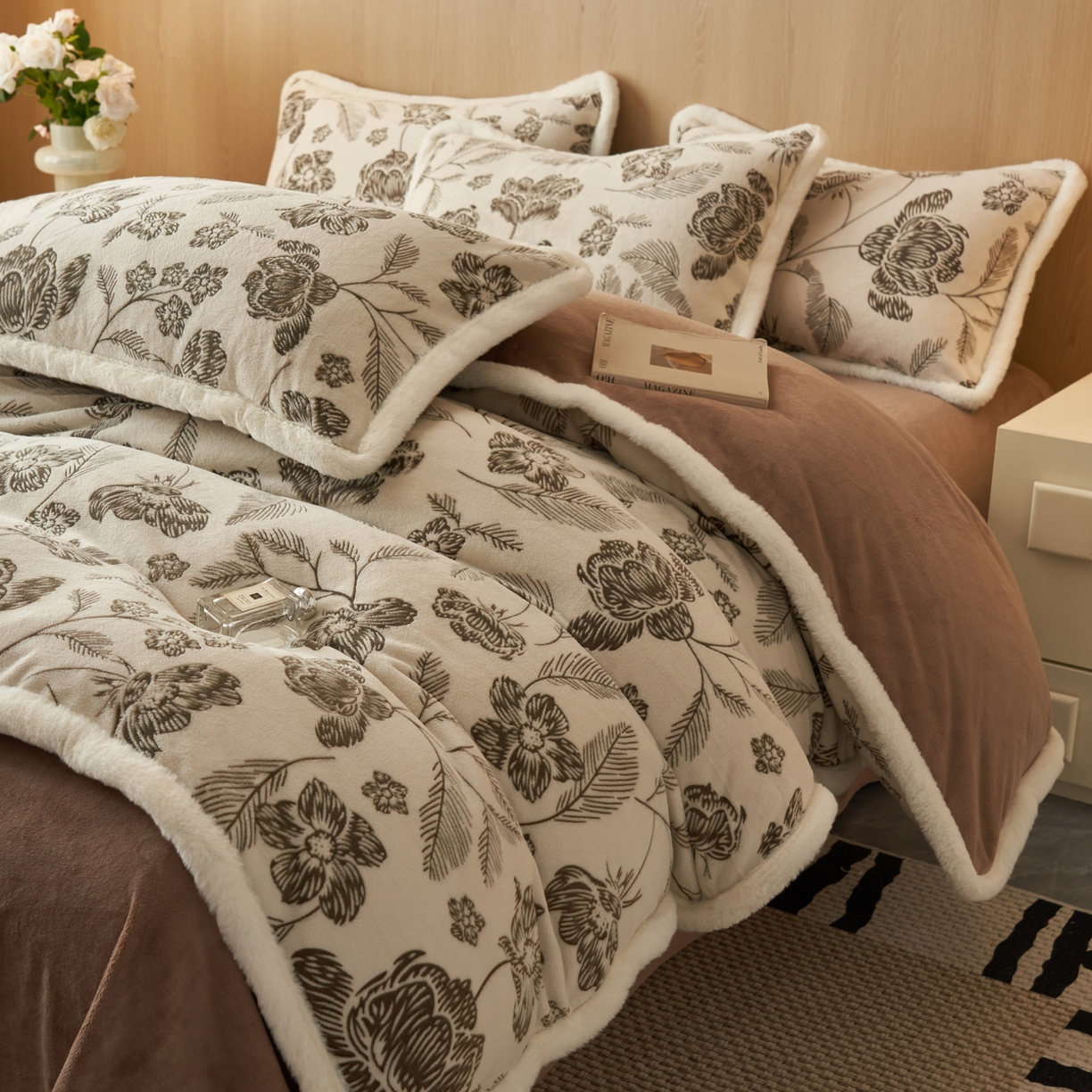 91家纺网 家纺一手货源 找家纺 晨曦家纺 2025新款兔毛包边雕花琅花牛奶绒四件套复古高级感轻奢 黛丝