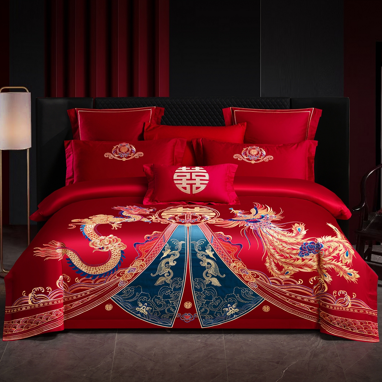 91家纺网 家纺一手货源 找家纺 置顶家纺 2025新款新中式婚庆亲肤刺绣四件套 祥云瑞彩-大红