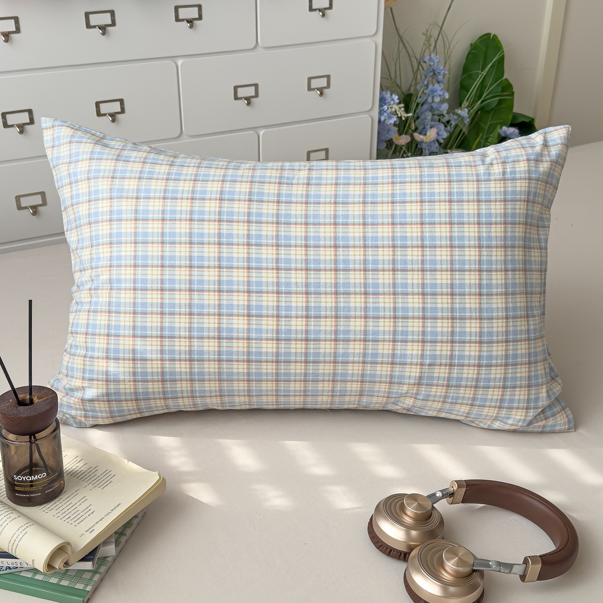 91家纺网 家纺一手货源 找家纺 对白 2025新款全棉色织水洗棉单品枕套 西西里-蓝格