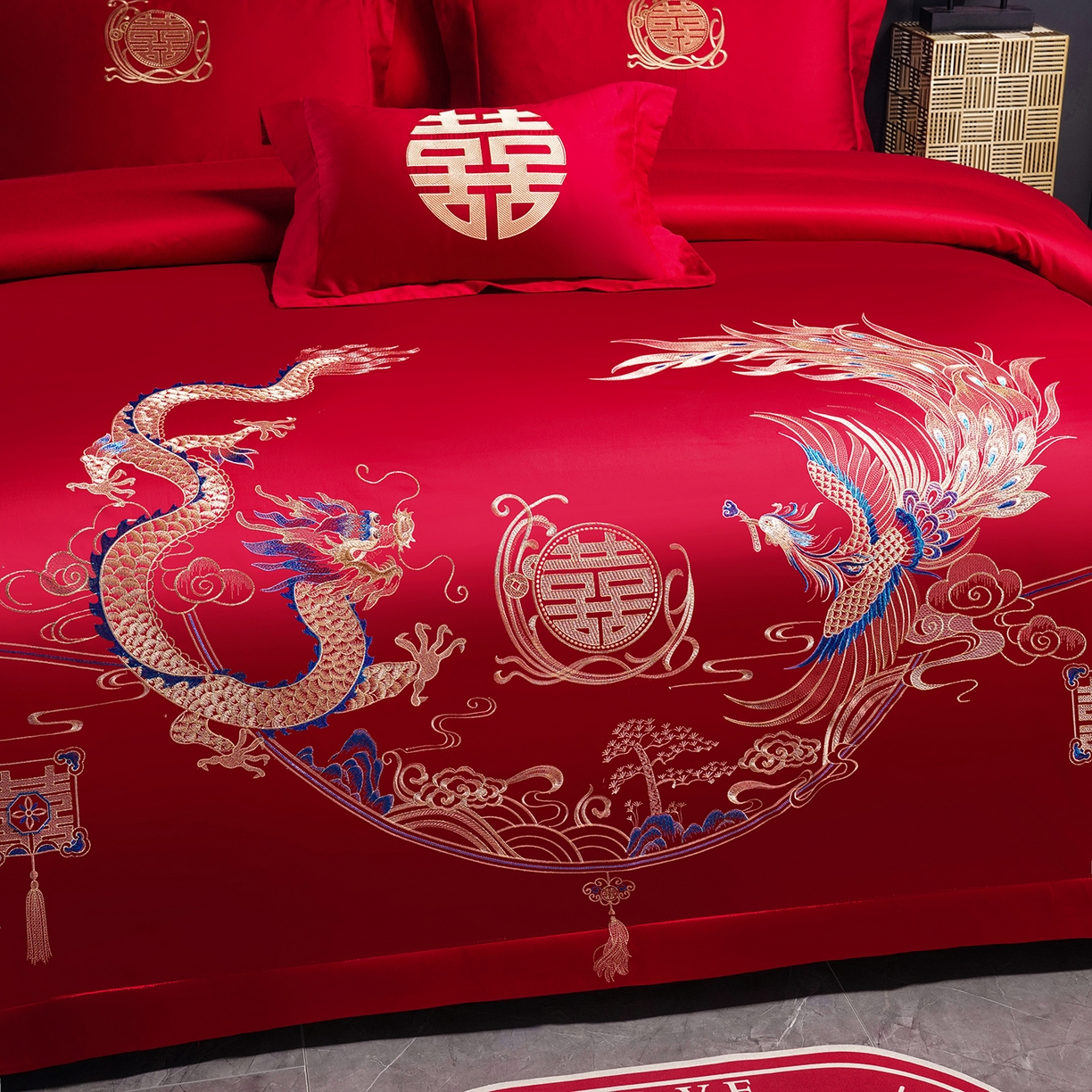 91家纺网 家纺一手货源 找家纺 置顶家纺 2025新款新中式婚庆亲肤刺绣四件套 至尊龙凤-大红