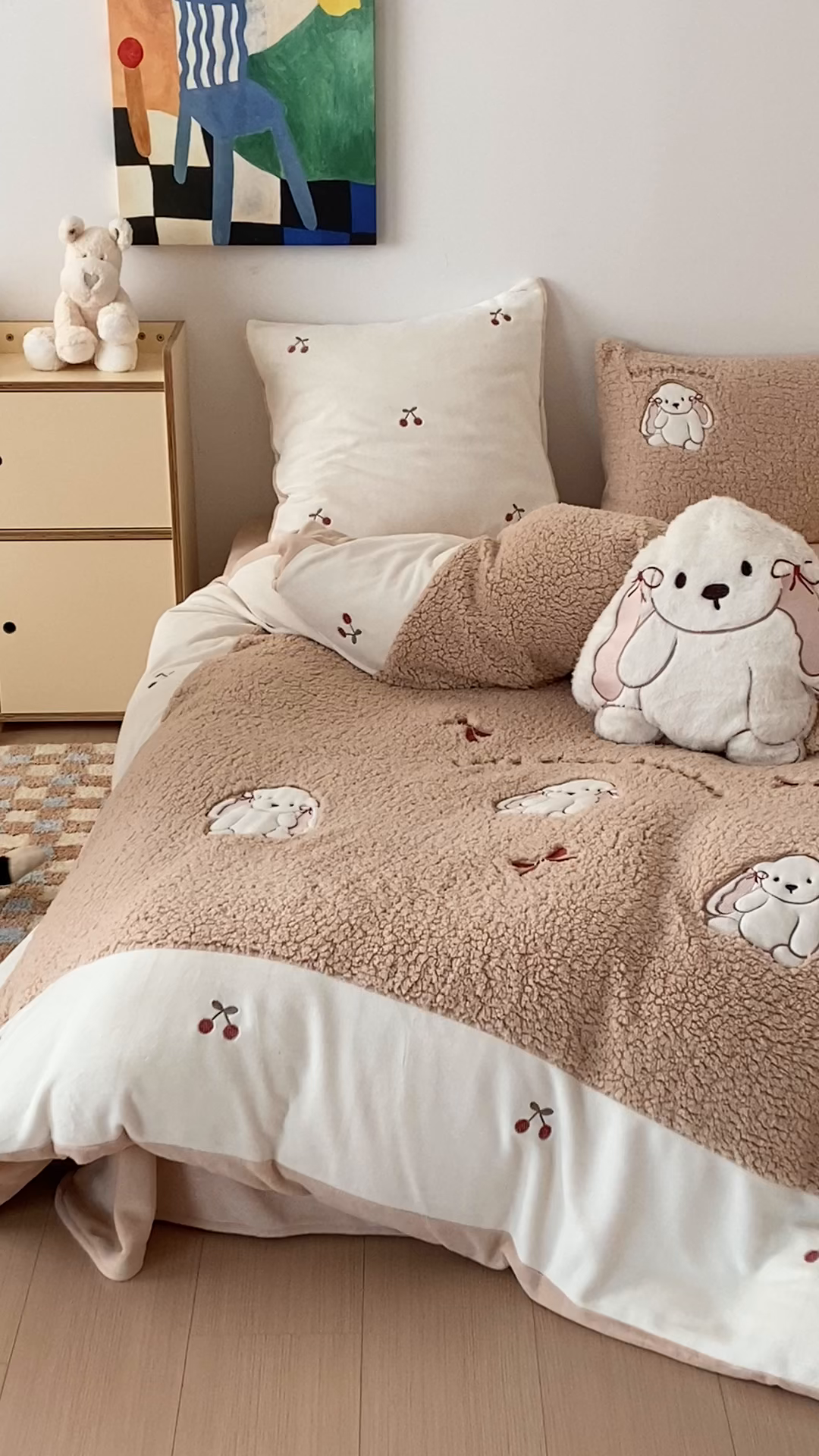 91家纺网 家纺一手货源 找家纺 （总）MIU缪家居 2025新款A版兔毛B版牛奶绒四件套-呆萌兔