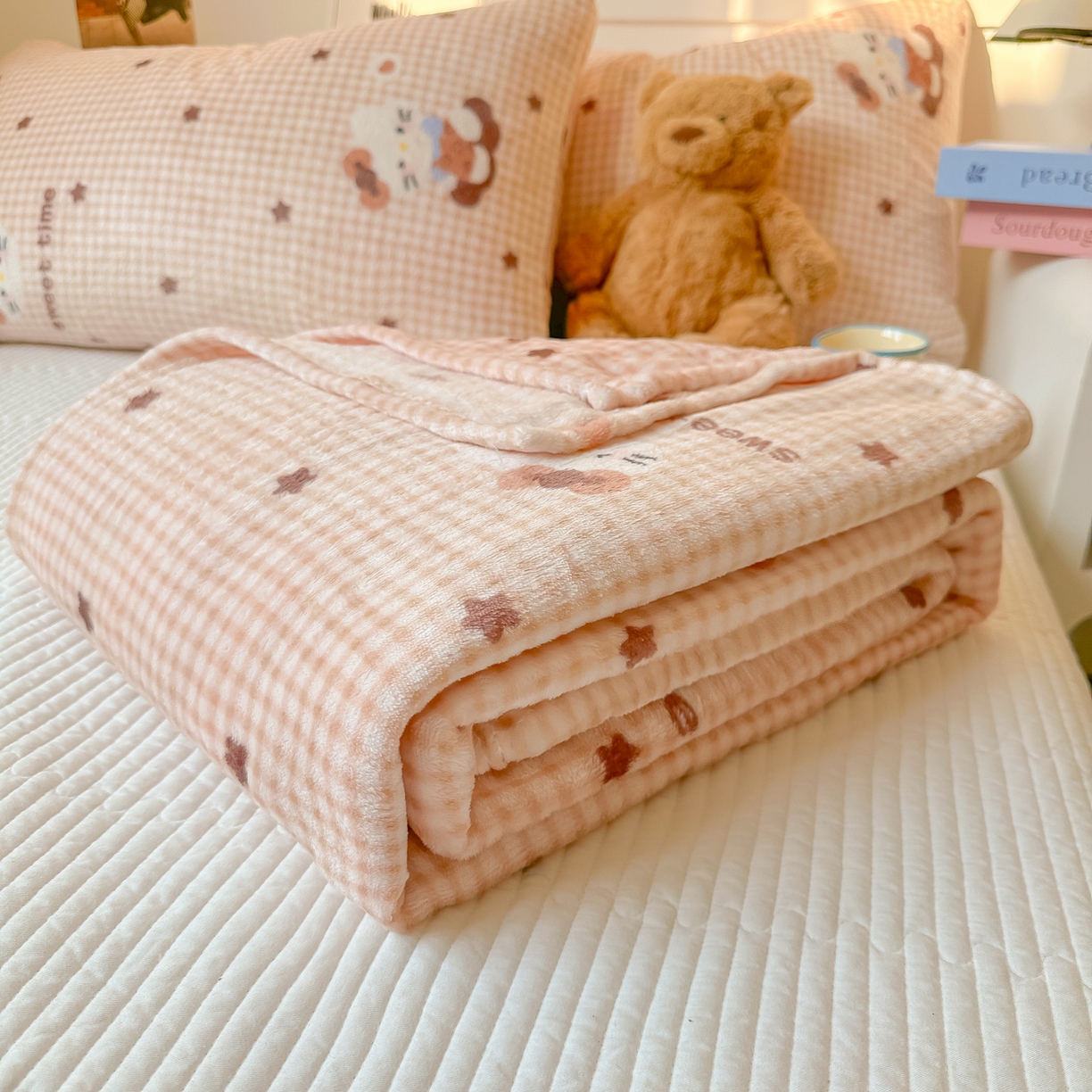 91家纺网 家纺一手货源 找家纺 韩巢家纺 2025新款四季可用牛奶绒多功能毛毯 咖星小猫