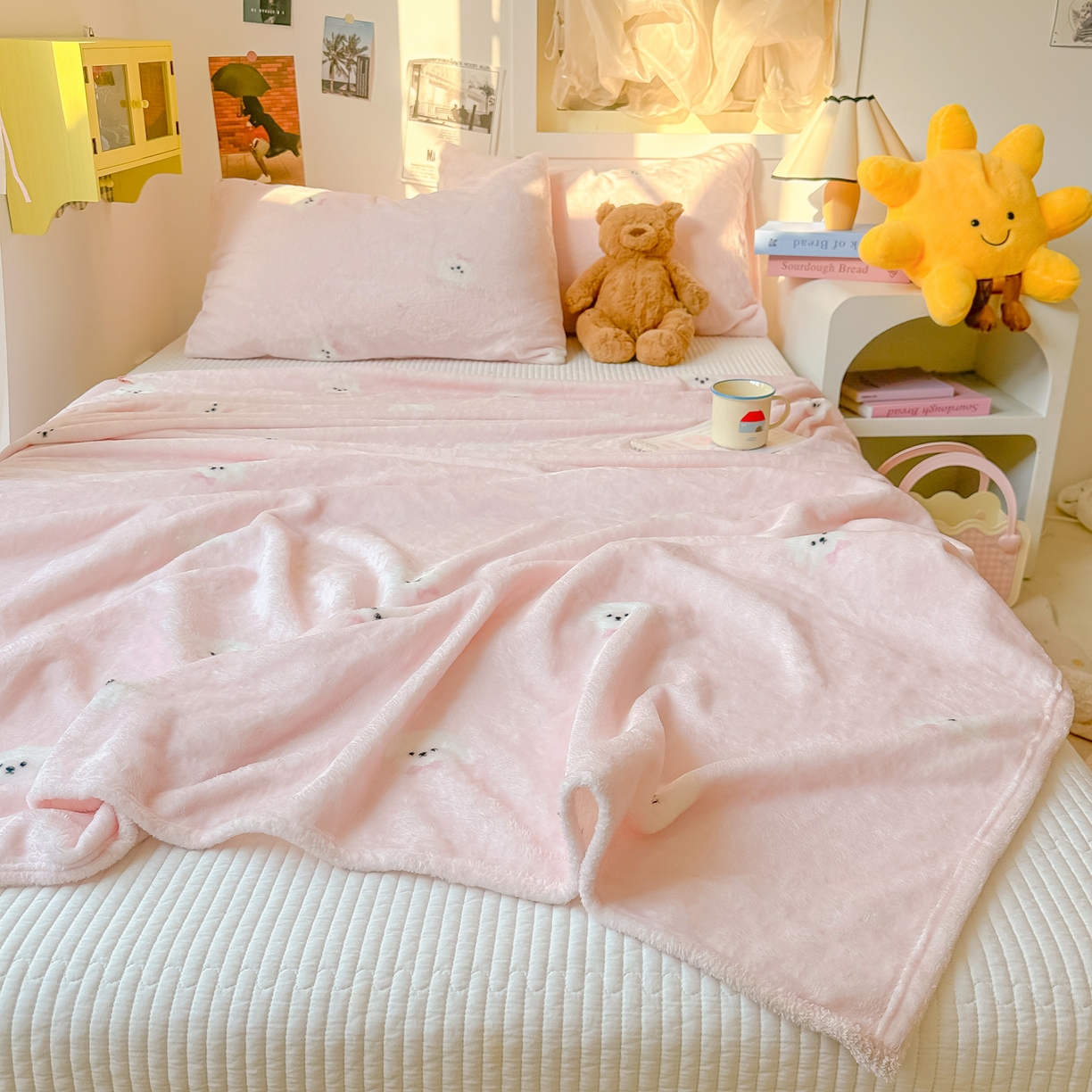 91家纺网 家纺一手货源 找家纺 韩巢家纺 2025新款四季可用牛奶绒多功能毛毯 可爱狗头-粉