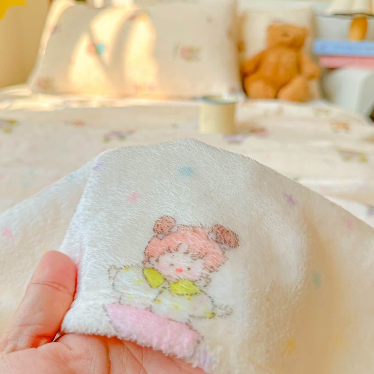 91家纺网 家纺一手货源 找家纺 韩巢家纺 2025新款四季可用牛奶绒多功能毛毯 萌萌女孩