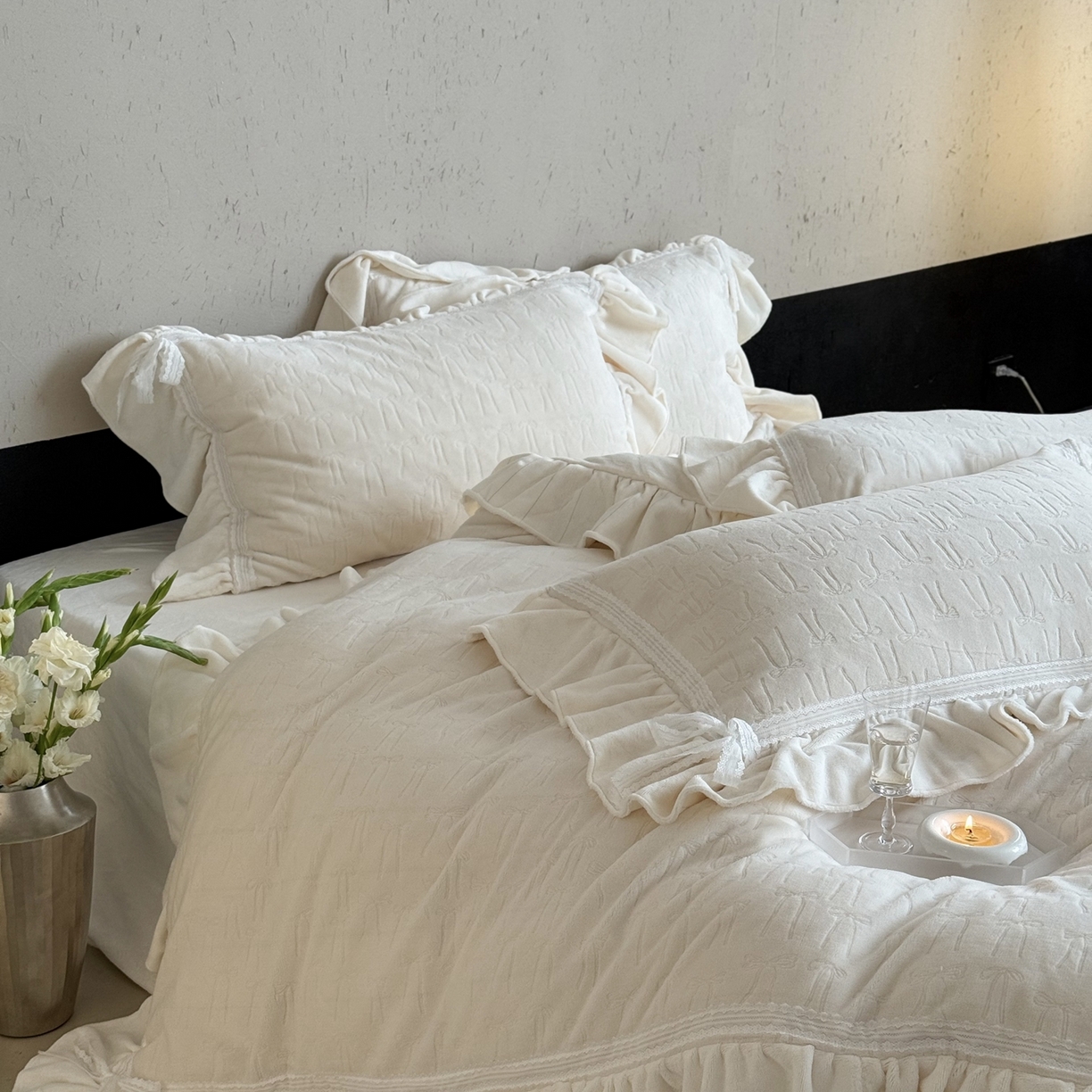 91家纺网 家纺一手货源 找家纺 （总）MIU缪家居 2025新款雕花牛奶绒四件套-薇薇安