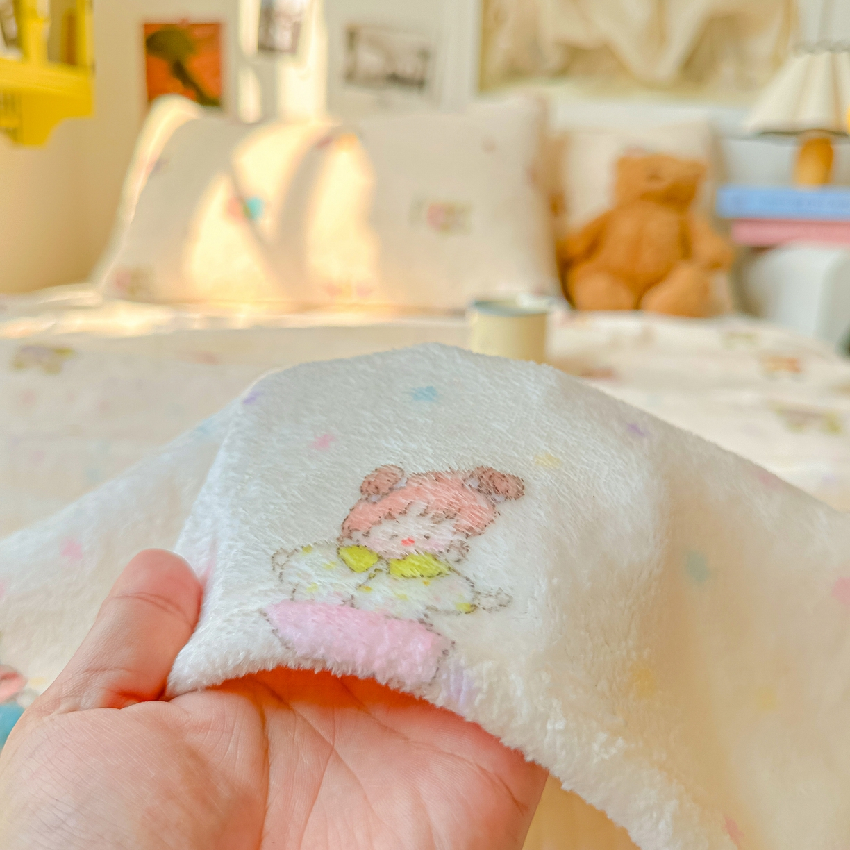 91家纺网 家纺一手货源 找家纺 韩巢家纺 2025新款四季可用牛奶绒多功能毛毯 萌萌女孩