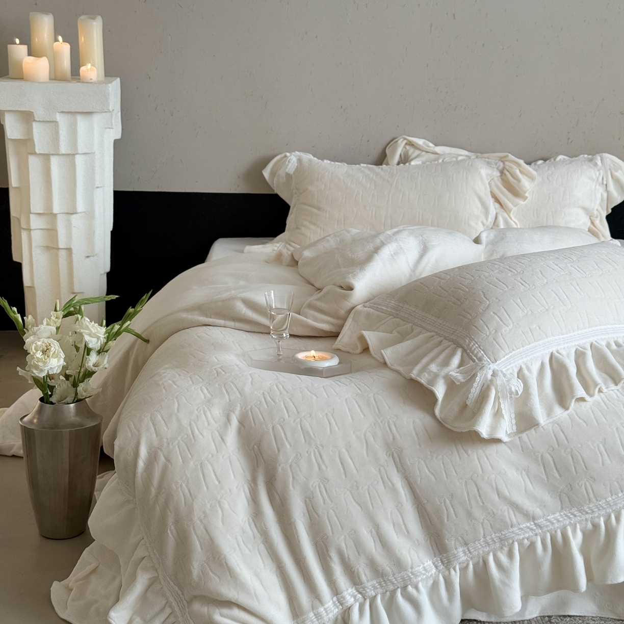 91家纺网 家纺一手货源 找家纺 （总）MIU缪家居 2025新款雕花牛奶绒四件套-薇薇安