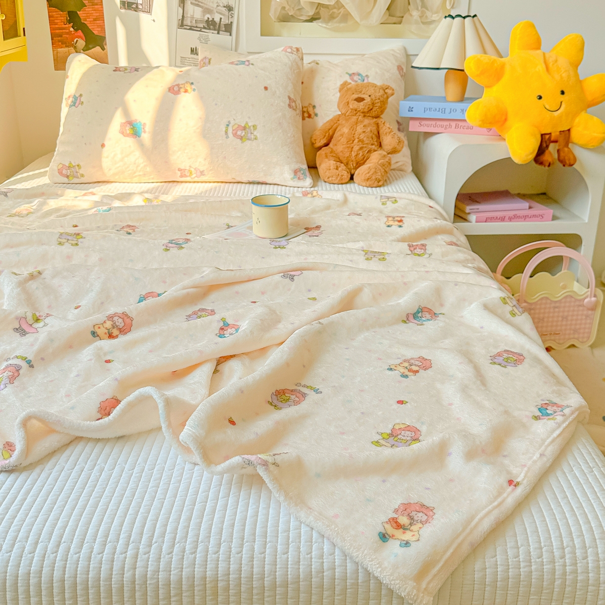 91家纺网 家纺一手货源 找家纺 韩巢家纺 2025新款四季可用牛奶绒多功能毛毯 萌萌女孩