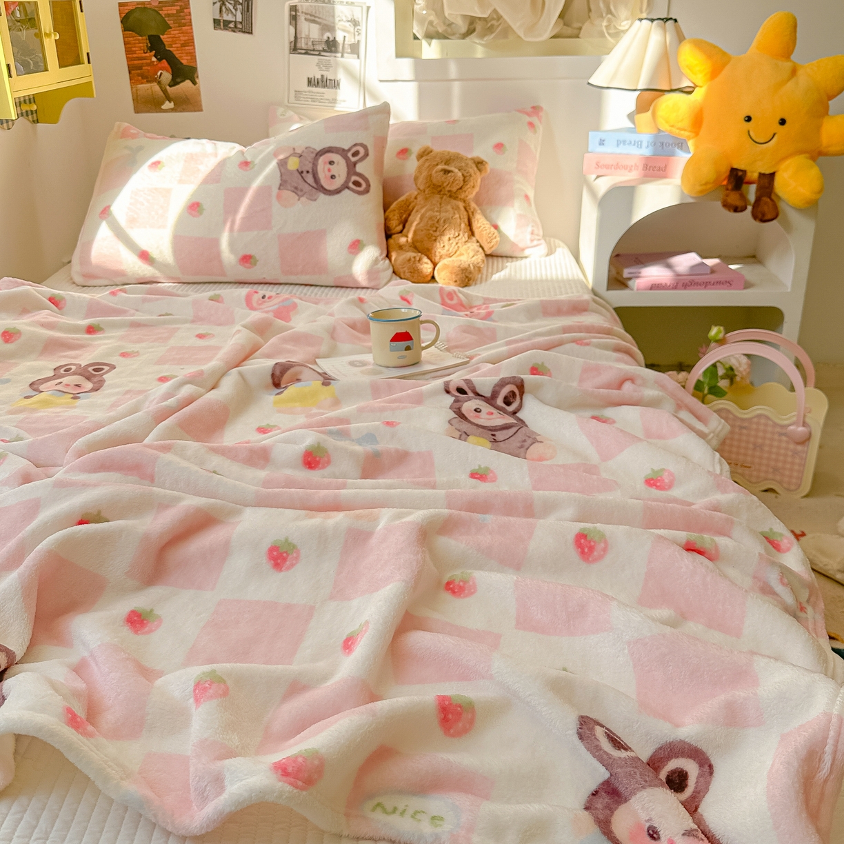 91家纺网 家纺一手货源 找家纺 韩巢家纺 2025新款四季可用牛奶绒多功能毛毯 奶糖拉布布