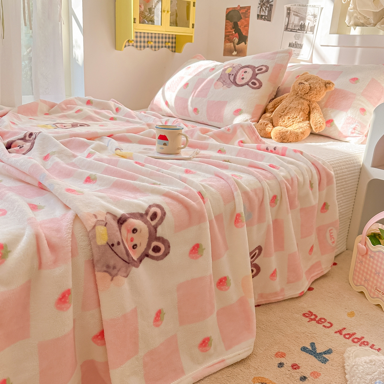 91家纺网 家纺一手货源 找家纺 韩巢家纺 2025新款四季可用牛奶绒多功能毛毯 奶糖拉布布