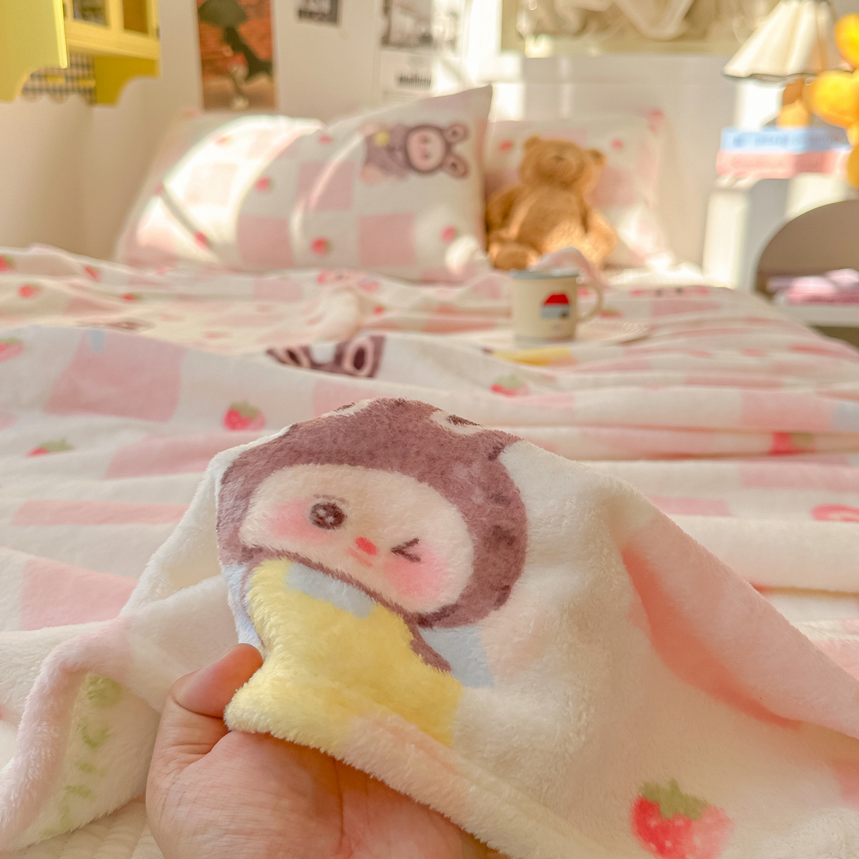 91家纺网 家纺一手货源 找家纺 韩巢家纺 2025新款四季可用牛奶绒多功能毛毯 奶糖拉布布