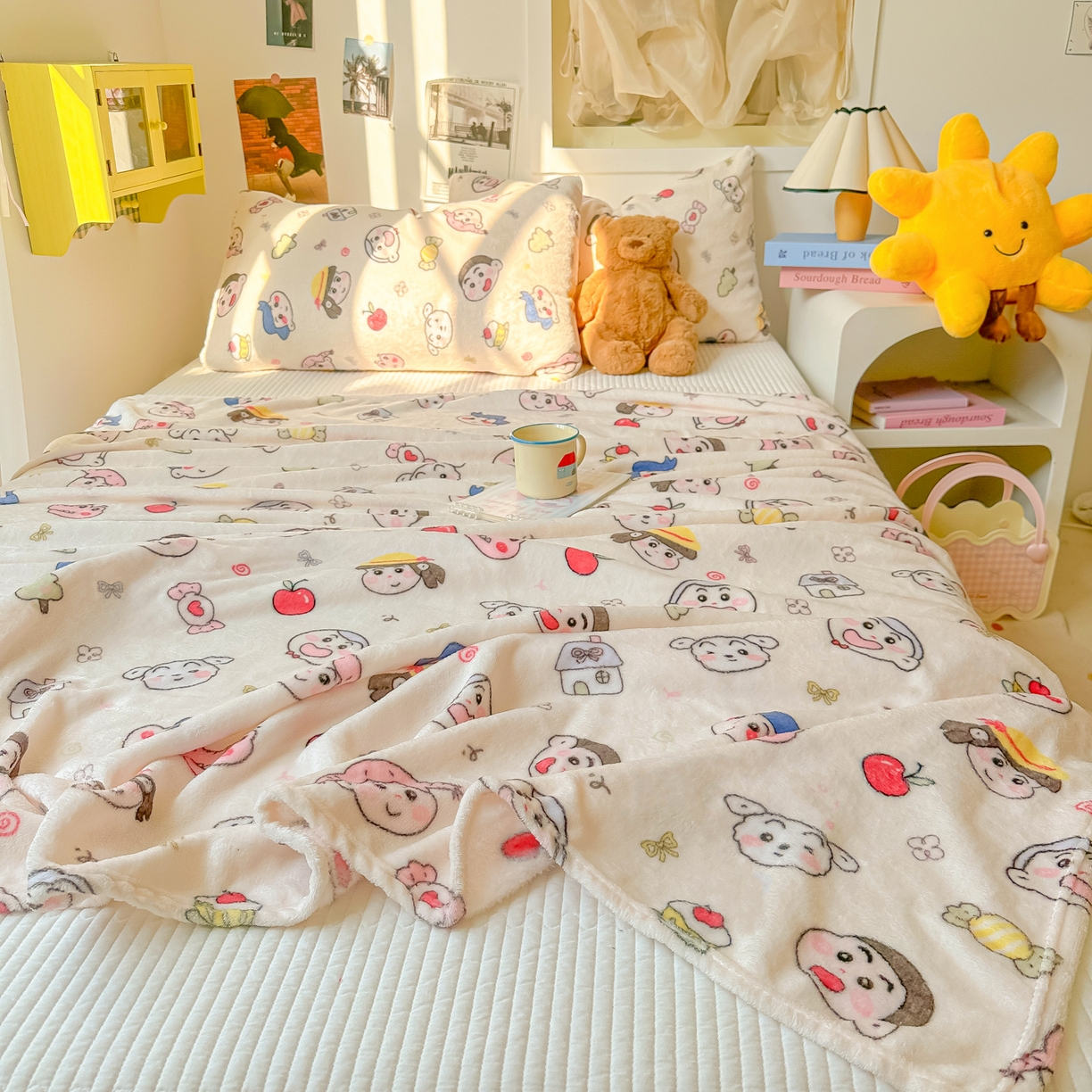 91家纺网 家纺一手货源 找家纺 韩巢家纺 2025新款四季可用牛奶绒多功能毛毯 糖果蜡笔