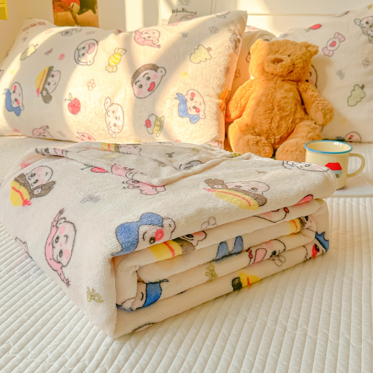 91家纺网 家纺一手货源 找家纺 韩巢家纺 2025新款四季可用牛奶绒多功能毛毯 糖果蜡笔