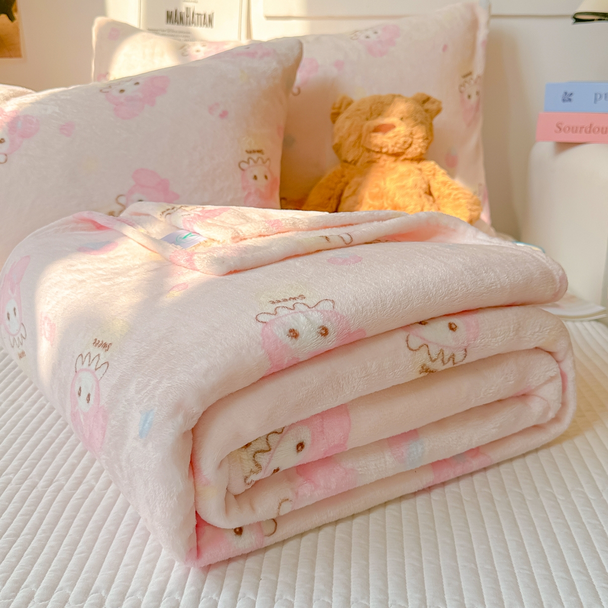 91家纺网 家纺一手货源 找家纺 韩巢家纺 2025新款四季可用牛奶绒多功能毛毯 甜茶小美