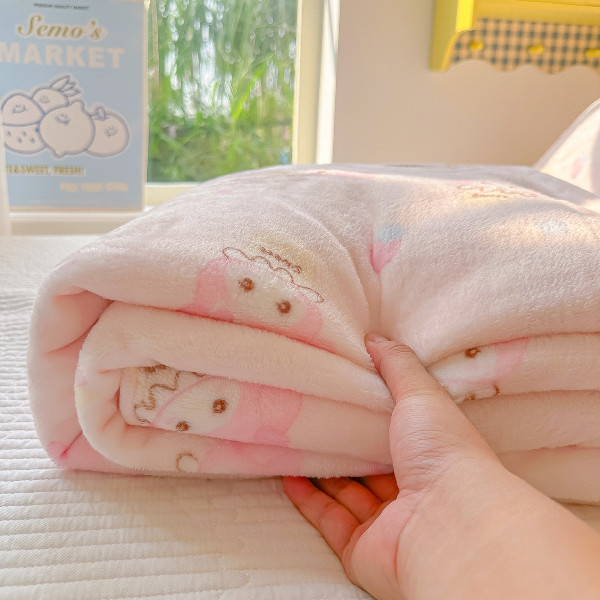 91家纺网 家纺一手货源 找家纺 韩巢家纺 2025新款四季可用牛奶绒多功能毛毯 甜茶小美